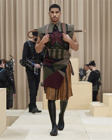 Burberry: All of the Looks from the AW21 Menswear Presentation 